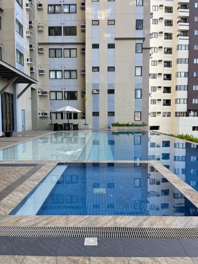 The Persimmon Studios Near Ayala And Sm City Cebu Luaran gambar