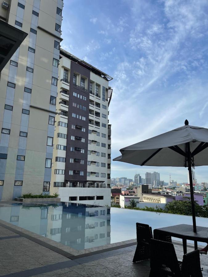 The Persimmon Studios Near Ayala And Sm City Cebu Luaran gambar