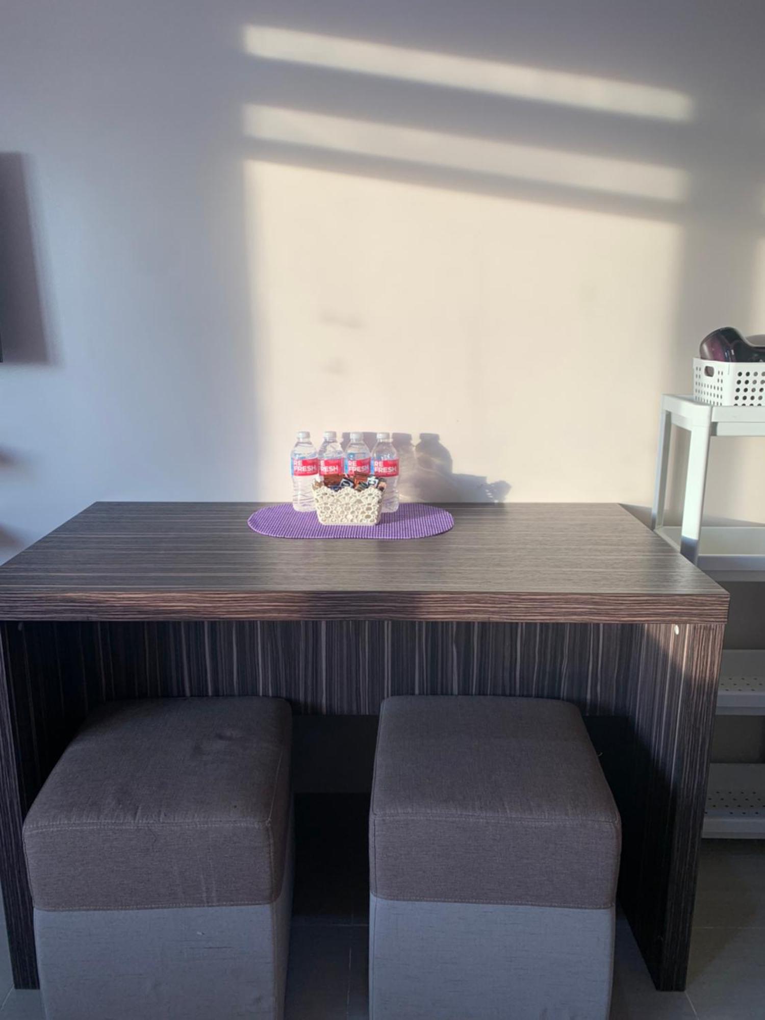 The Persimmon Studios Near Ayala And Sm City Cebu Bilik gambar