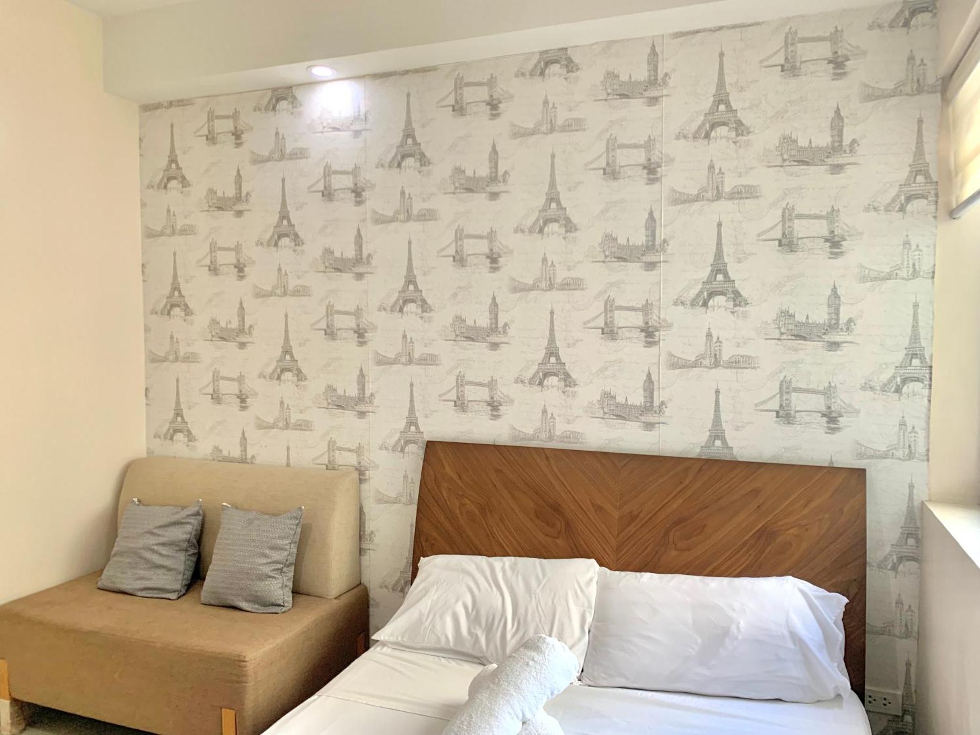 The Persimmon Studios Near Ayala And Sm City Cebu Bilik gambar